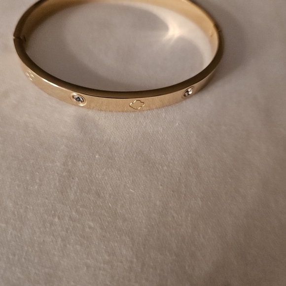 Gold and Silver Clover Stainless Steel Bangle Bracelets - Picture 8 of 10